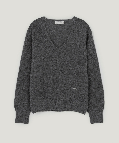TWEE(トゥウィー)の「CULT Vネック ビビッド長袖ニット(ニット/セーター・レディース・ブルーグリーン/チャコールグレー/ワインレッド/ラベンダー・FREE)」の11枚目の写真