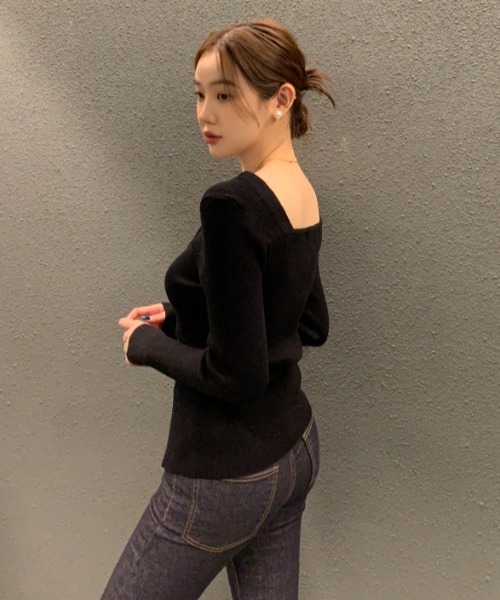 Aelina(エリナ)の「オフショルダー長袖セーター(ニット/セーター・レディース・モカ/ブラック/ピンク/ホワイト・FREE)」の16枚目の写真