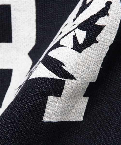 HYSTERIC GLAMOUR（ヒステリックグラマー）の「WOMAN ON 84 pt プルオ-バ-（ニット/セーター・メンズ・ホワイト/ネイビー/トップグレー・LARGE/MEDIUM/SMALL）」の12枚目の写真