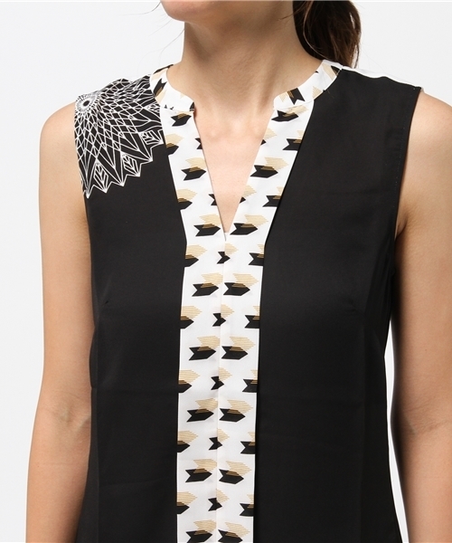 Desigual（デシグアル）の「「Desigual/デシグアル」ブラウス（シャツ/ブラウス・レディース・ブラック・X-SMALL/LARGE/MEDIUM/SMALL）」の5枚目の写真