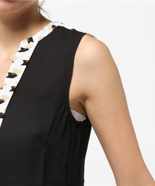 Desigual（デシグアル）の「「Desigual/デシグアル」ブラウス（シャツ/ブラウス・レディース・ブラック・X-SMALL/LARGE/MEDIUM/SMALL）」の6枚目の写真