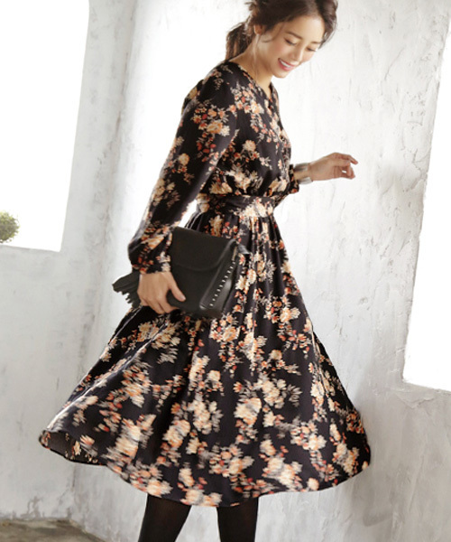 Style Deli スタイルデリ の Luxe フラワー柄セミロングワンピース ワンピース Wear