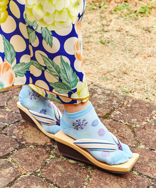 カヤ（カヤ）の「【カヤ】“涼しさ、さらり” 鹿の子編み足袋くつ下 短丈23～25cm（ソックス/靴下・レディース・ホワイト×ピンク/ダークブルー/ブラック×レッド/ホワイト×グリーン/ライトブルー・FREE）」の8枚目の写真