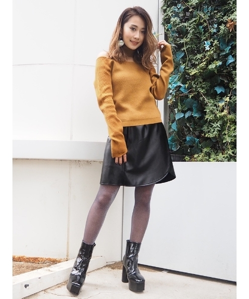 MURUA(ムルーア)の「タートルチョーカー付ニット(ニット/セーター・レディース・ブラック/ボルドー/マスタード/グリーン・FREE)」の12枚目の写真