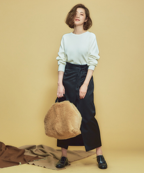 Abahouse Devinette（ドゥヴィネット）の「フロントタックブライトスカート（スカート・レディース・キャメル/ブラック・36/38/40）」の14枚目の写真