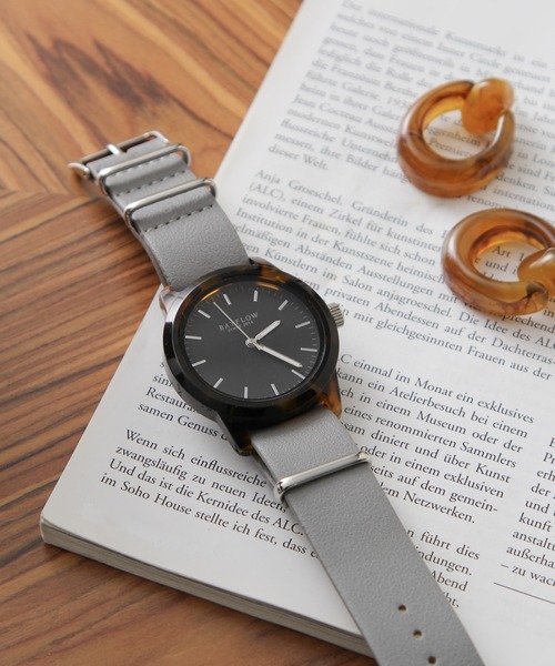 BAYFLOW(ベイフロー)の「マーブルウォッチ(アナログ腕時計・レディース・ライトグレー/ブラック/グレー/シルバーグレー・FREE)」の1枚目の写真