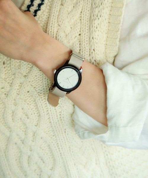 BAYFLOW(ベイフロー)の「マーブルウォッチ(アナログ腕時計・レディース・ライトグレー/ブラック/グレー/シルバーグレー・FREE)」の3枚目の写真