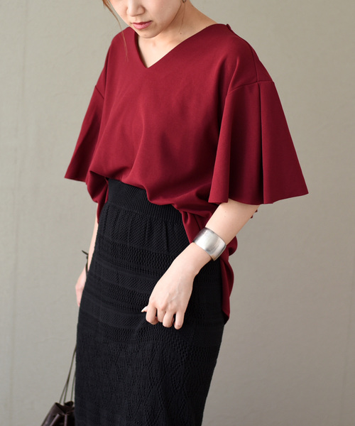 LHELBIE(レルビエ)の「バックフリルハーフスリーブVネックプルオーバー(Tシャツ/カットソー・レディース・ブラック/オフホワイト/キャメル/ワイン・M)」の14枚目の写真