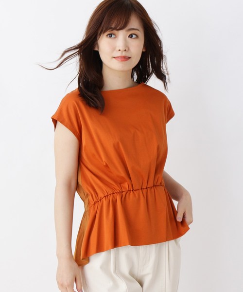 grove(グローブ)の「バック布帛スムースコットン(綿)ペプラムプルオーバー(Tシャツ/カットソー)」|キャメル