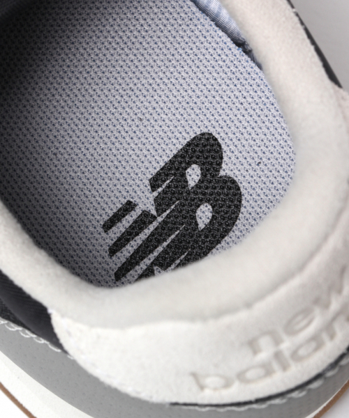 NEW BALANCE（ニューバランス）の「【new balance（ニューバランス）】U220（WOMEN)（スニーカー・レディース・ブラック/グレー/ボルドー・SMALL/MEDIUM/LARGE）」の15枚目の写真