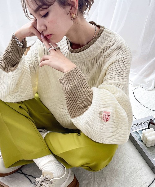 Java(ジャバ)の「《JaVaジャバ コラボ》ゆるニットであざと感。重ね着風ローゲージ オーバーサイズ ニット(ニット/セーター・レディース・ブラック/ベージュ/アイボリー/グリーン/ブルー・MEDIUM/LARGE/X-LARGE/SMALL)」の7枚目の写真