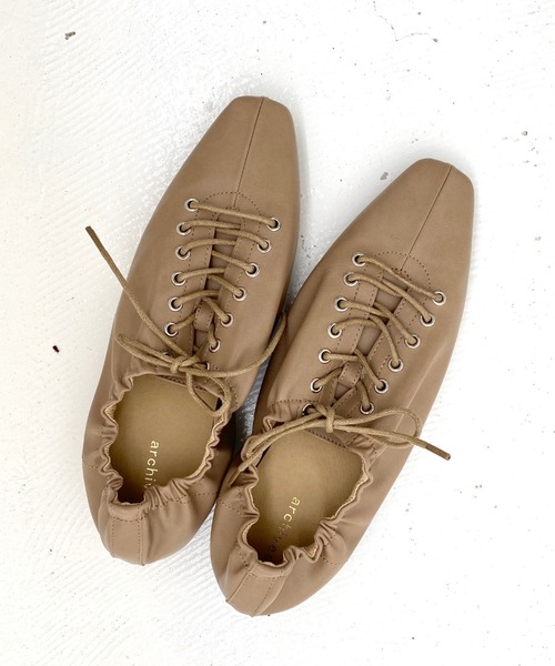 archives（アルシーヴ）の「レースアップシューズ（その他シューズ・レディース・アイボリー/ブラック/ベージュ・MEDIUM/LARGE）」の5枚目の写真