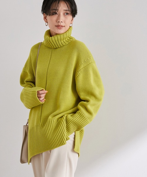 ADAM ET ROPE'（アダムエロペ）の「【一部店舗限定】バルキーニットタートルプルオーバー（ニット/セーター・レディース・グレー/イエロー/キャメル/キナリ・FREE）」の4枚目の写真