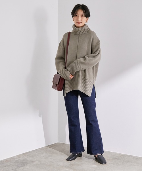 ADAM ET ROPE'（アダムエロペ）の「【一部店舗限定】バルキーニットタートルプルオーバー（ニット/セーター・レディース・グレー/イエロー/キャメル/キナリ・FREE）」の13枚目の写真