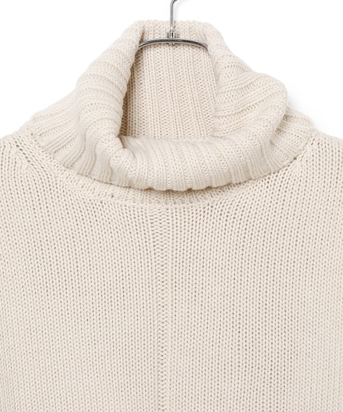 ADAM ET ROPE'（アダムエロペ）の「【一部店舗限定】バルキーニットタートルプルオーバー（ニット/セーター・レディース・グレー/イエロー/キャメル/キナリ・FREE）」の8枚目の写真