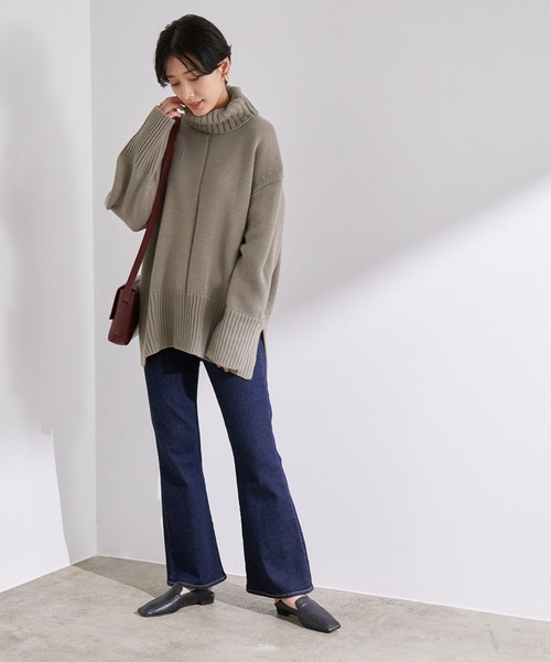 ADAM ET ROPE'（アダムエロペ）の「【一部店舗限定】バルキーニットタートルプルオーバー（ニット/セーター・レディース・グレー/イエロー/キャメル/キナリ・FREE）」の7枚目の写真