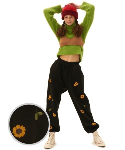 Oddoneout オッドワンアウト Sunflower Needlework Sweatpants 韓国ブランド サンフラワー ニードルワーク スウェットパンツ スウェットパンツ Oddoneout オッドワンアウト のファッション通販 Zozotown