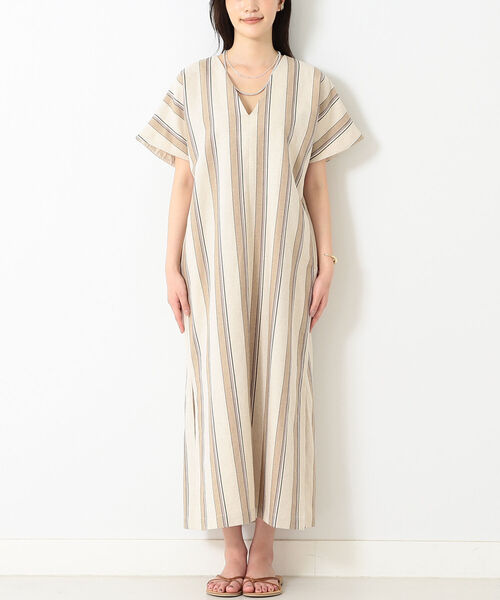 BEAMS LIGHTS（ビームスライツ）の「BEAMS LIGHTS / ストライプ Vネック ワンピース（ワンピース・レディース・ベージュ/サックスブルー・38/36）」の11枚目の写真