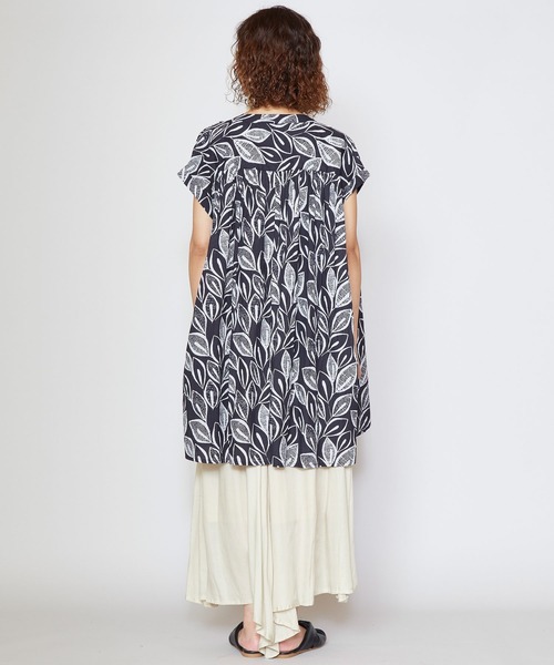 チャイハネ（チャイハネ）の「【チャイハネ】yul リーフ柄フレンチスリーブブラウス（シャツ/ブラウス・レディース・ホワイト/ブラック/レッド・FREE）」の10枚目の写真