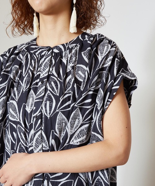 チャイハネ（チャイハネ）の「【チャイハネ】yul リーフ柄フレンチスリーブブラウス（シャツ/ブラウス・レディース・ホワイト/ブラック/レッド・FREE）」の12枚目の写真