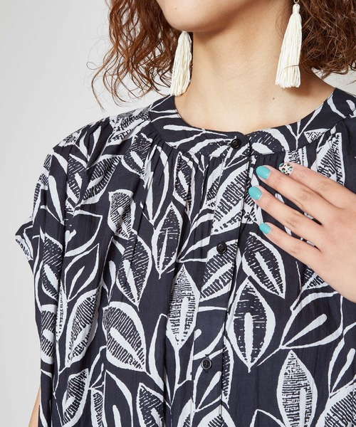 チャイハネ（チャイハネ）の「【チャイハネ】yul リーフ柄フレンチスリーブブラウス（シャツ/ブラウス・レディース・ホワイト/ブラック/レッド・FREE）」の13枚目の写真