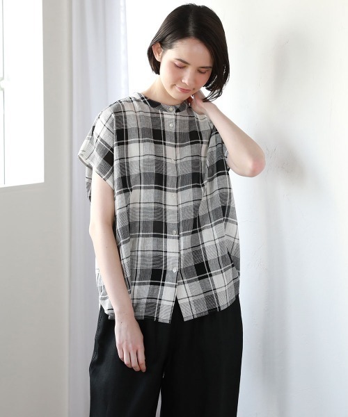 Pao de lo（パオデロ）の「チェック半袖ブラウス（シャツ/ブラウス・レディース・ベージュ系その他/ブラック系その他・9号/7号）」の2枚目の写真