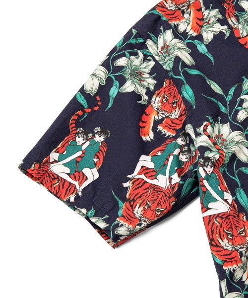 被宝園（ヒホウエン）の「精彩のアロハシャツ（シャツ/ブラウス・メンズ・ネイビー/アイボリー・FREE）」の7枚目の写真