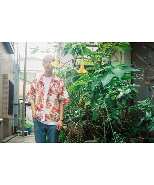 被宝園（ヒホウエン）の「精彩のアロハシャツ（シャツ/ブラウス・メンズ・ネイビー/アイボリー・FREE）」の22枚目の写真