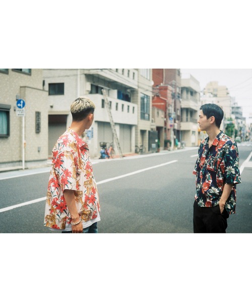 被宝園（ヒホウエン）の「精彩のアロハシャツ（シャツ/ブラウス・メンズ・ネイビー/アイボリー・FREE）」の12枚目の写真