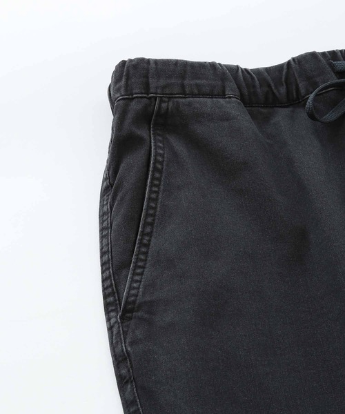 ADAM ET ROPE'(アダムエロペ)の「ライトオンスデニム ジョガーパンツ(デニムパンツ・メンズ・ブルー/スミクロ・M/L)」の4枚目の写真