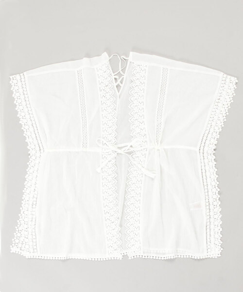 Nuckle Market second story LaceTepe gown