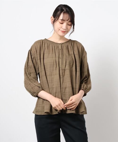 Samansa Mos2（サマンサ モスモス）の「シャーリングドビー刺繍ブラウス（シャツ/ブラウス・レディース・オフホワイト/カーキ/ブルー・ﾌﾘ-）」の7枚目の写真