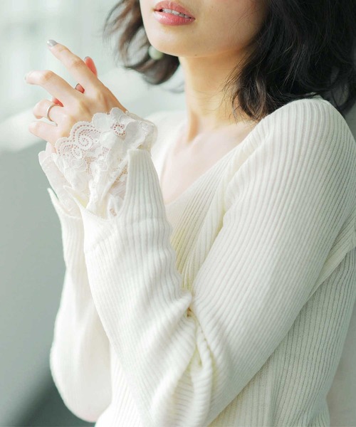 GeeRA(ジーラ)の「レース付Vネックリブニットトップス(ニット/セーター・レディース・ブラック/オフホワイト/ブルー/ボルドー/サンドグレー/グリーン/その他・SMALL/MEDIUM/LARGE/X-LARGE/XX-LARGE)」の8枚目の写真