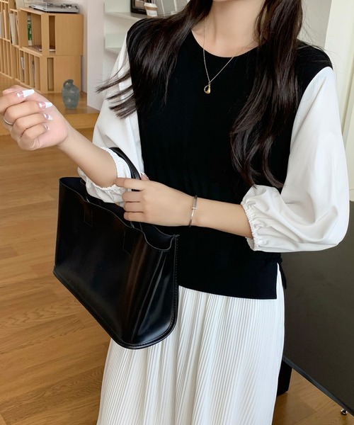 Doula Doula(ドゥーラドゥーラ)の「ドッキングプリーツマキシ丈ワンピース(ワンピース・レディース・ホワイト/ブラック/ベージュ/ネイビー・FREE)」の2枚目の写真