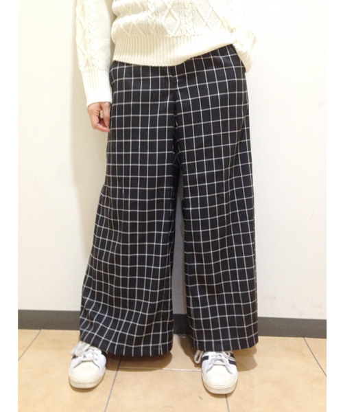 Kastane（カスタネ）の「【Kastane】バギーパンツ（その他パンツ・レディース・ネイビー/ブラック・FREE）」の2枚目の写真