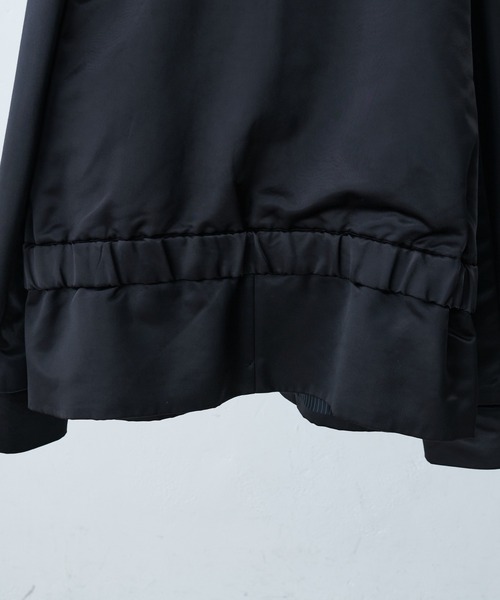 Lui's（ルイス）の「【SILLIS / シリス】ダブルフェイスサテンレイヤードタンカースジャケット（ミリタリージャケット・メンズ・ブラック/カーキ・44/46）」の8枚目の写真