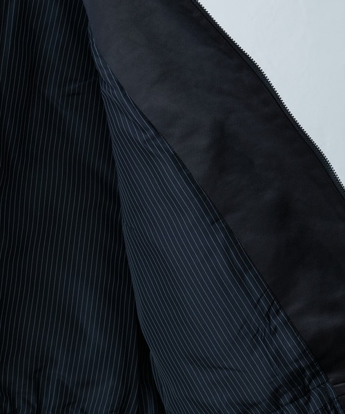 Lui's（ルイス）の「【SILLIS / シリス】ダブルフェイスサテンレイヤードタンカースジャケット（ミリタリージャケット・メンズ・ブラック/カーキ・44/46）」の4枚目の写真