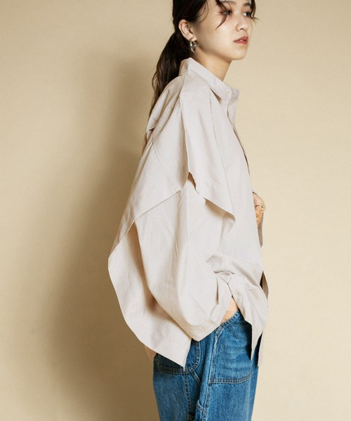 KBF（ケイビーエフ）の「BIGレイヤードライクシャツ（シャツ/ブラウス・レディース・オフホワイト/ブルー系その他/ベージュ系その他・ONE）」の11枚目の写真