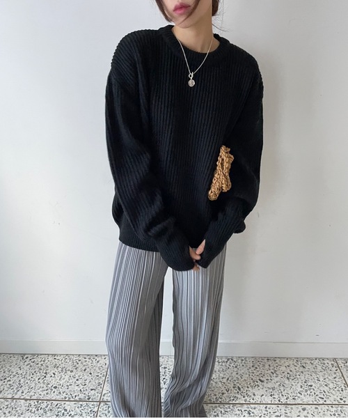 Didot.showroom(ディドット ショールーム)の「サムホールアームウォーマーリブニットトップス(ニット/セーター・レディース・ブラック/ベージュ/ブラウン/アイボリー・FREE)」の11枚目の写真