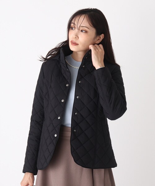 SOUP(スープ)の「◆【羽織るだけで綺麗】キルティングショートコート(フード取り外し可)(その他アウター・レディース・ブラック/ベージュ/ネイビー・11/15 /13/09/07)」の2枚目の写真