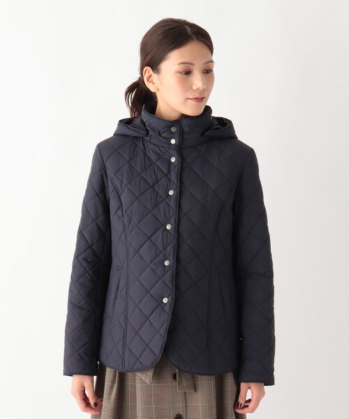 SOUP(スープ)の「◆【羽織るだけで綺麗】キルティングショートコート(フード取り外し可)(その他アウター・レディース・ブラック/ベージュ/ネイビー・11/15 /13/09/07)」の9枚目の写真