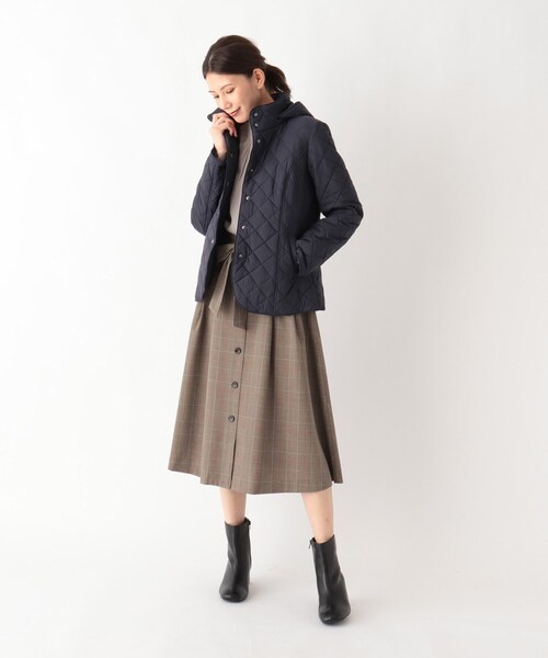 SOUP(スープ)の「◆【羽織るだけで綺麗】キルティングショートコート(フード取り外し可)(その他アウター・レディース・ブラック/ベージュ/ネイビー・11/15 /13/09/07)」の5枚目の写真