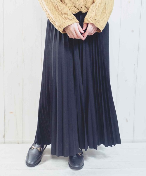 Clice de Paris（クリシェドゥパリス）の「K/ロングプリーツスカート（スカート・レディース・ブラック/グレー/グリーン/モカ・ONESIZE）」の2枚目の写真