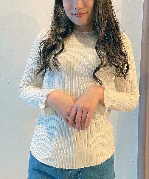 Loco Ocean（ロコオーシャン）の「シアーフリルネック リブ ハイネックニットトップス（ニット/セーター・レディース・ブラック/ベージュ/パープル/オフホワイト/ブルー/アイボリー・FREE）」の2枚目の写真