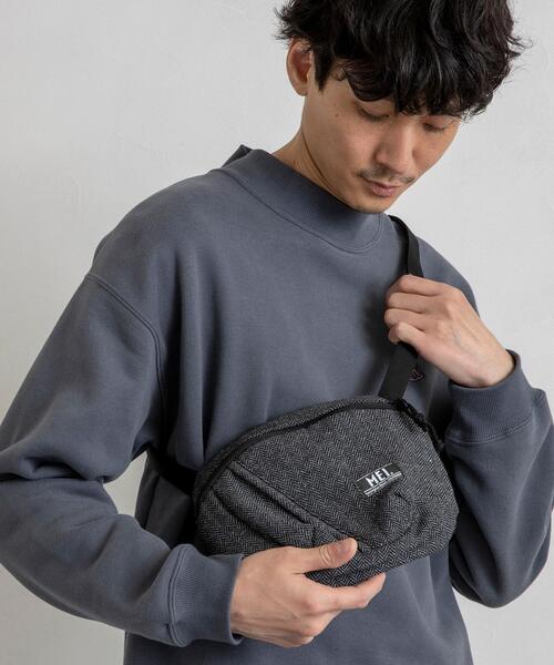 MEI（メイ）の「MEI(メイ)別注ヘリンボーンショルダーバッグ（ショルダーバッグ・メンズ・ブラック/ダークブラウン/グレー・FREE）」の2枚目の写真