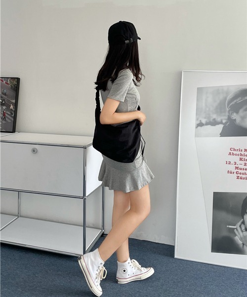 HALEY PESCA（ヘーリーペスカ）の「HALEY PESCA/大容量パステルカラー ショルダーバッグ（ショルダーバッグ・レディース・ホワイト/ブラック/ブルー/グリーン・FREE）」の3枚目の写真