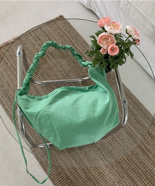 HALEY PESCA（ヘーリーペスカ）の「HALEY PESCA/大容量パステルカラー ショルダーバッグ（ショルダーバッグ・レディース・ホワイト/ブラック/ブルー/グリーン・FREE）」の14枚目の写真