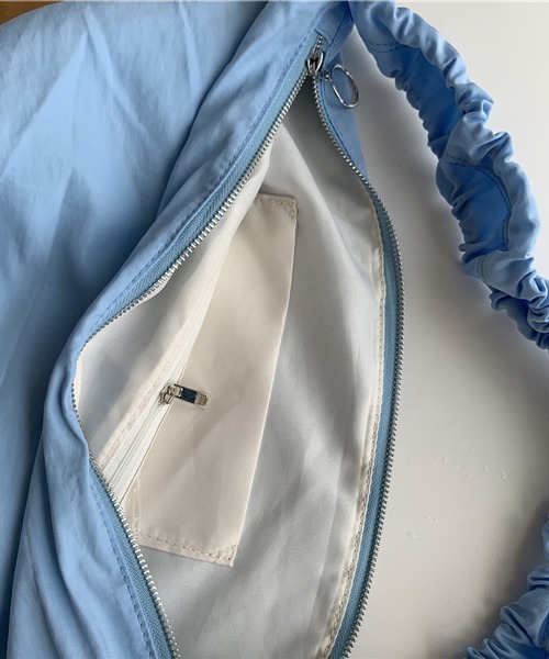 HALEY PESCA（ヘーリーペスカ）の「HALEY PESCA/大容量パステルカラー ショルダーバッグ（ショルダーバッグ・レディース・ホワイト/ブラック/ブルー/グリーン・FREE）」の21枚目の写真