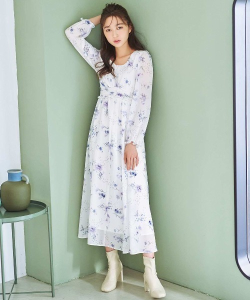 WILLSELECTION（ウィルセレクション）の「ボタニカルハイウエストフレアワンピース（ワンピース・レディース・オフホワイト/グリーン/ネイビー・MEDIUM）」の4枚目の写真