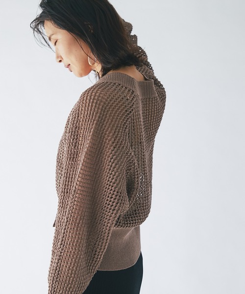 RIVE DROITE(リヴドロワ)の「ハリヌキメッシュVネックカーディガン(カーディガン/ボレロ・レディース・グリーン/モカ・FREE)」の8枚目の写真
